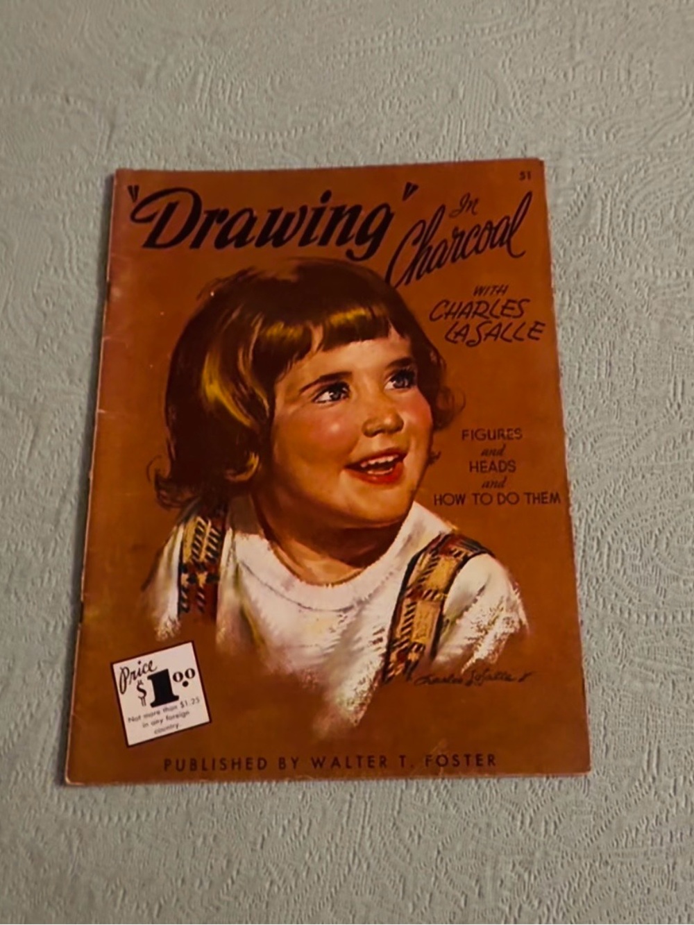 Vintage Walter T. Foster Art
Instruction Book: "Drawing in Charcoal"